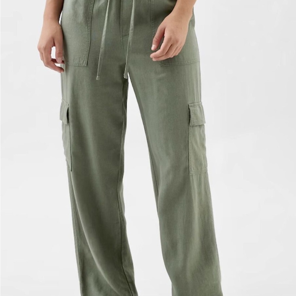 GAP Green Cargo Linen Pants
